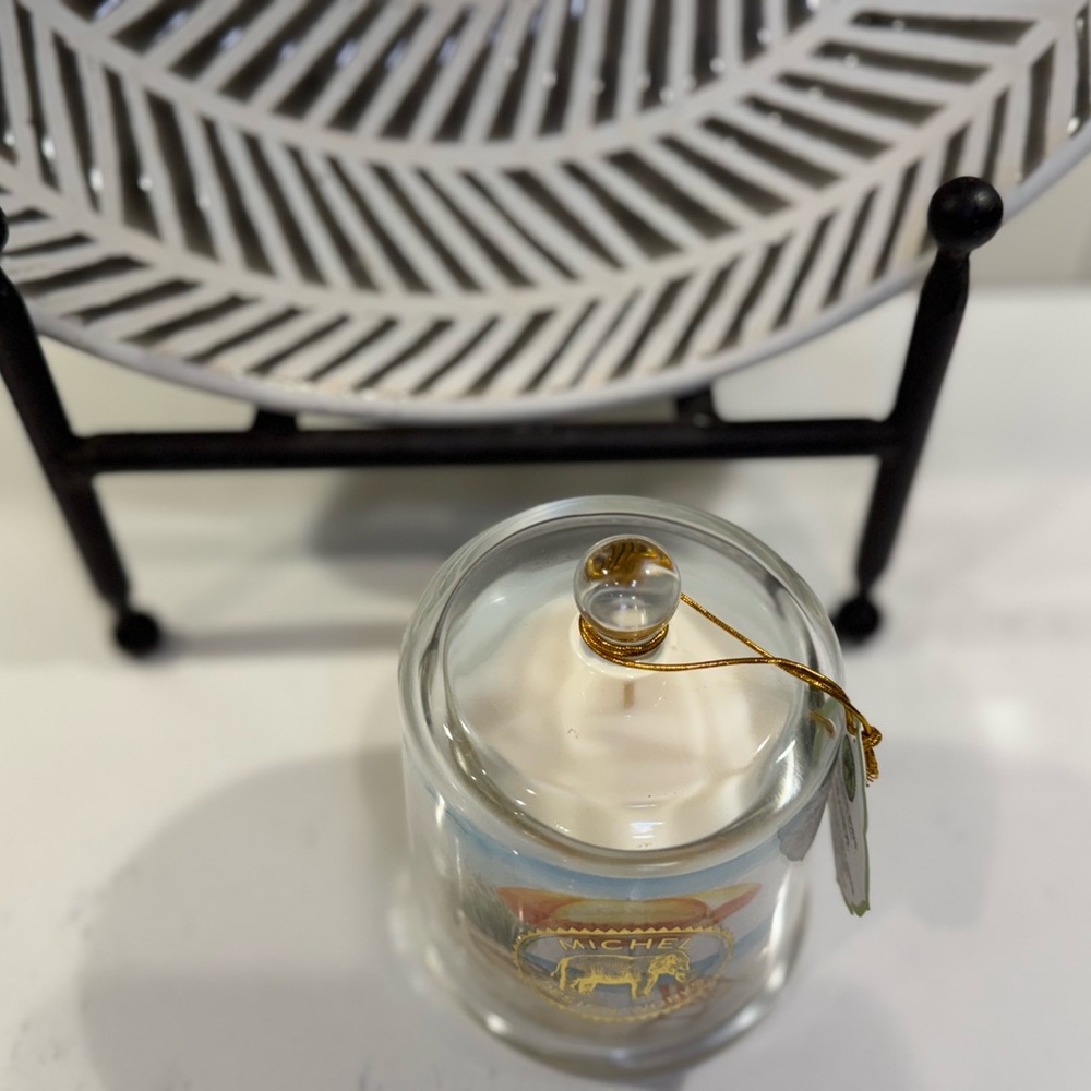 New with tag Michel Works Candle and Clear Glass Cloche with Gold Accent